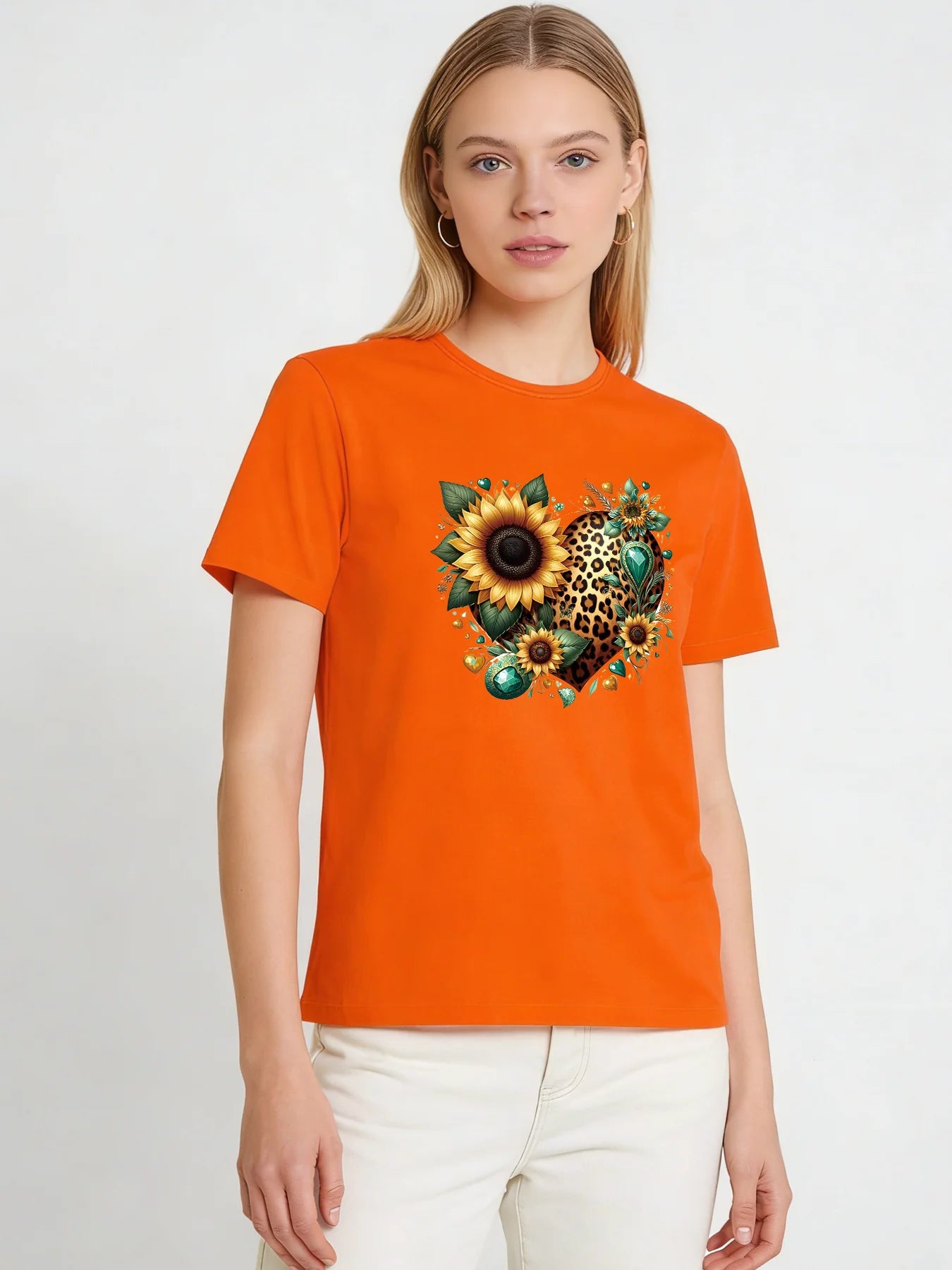Leopard Heart Sunflower T Shirt Women Boho Floral Graphic Tee 2026 Spring Summer Round Neck Short Sleeve Tops